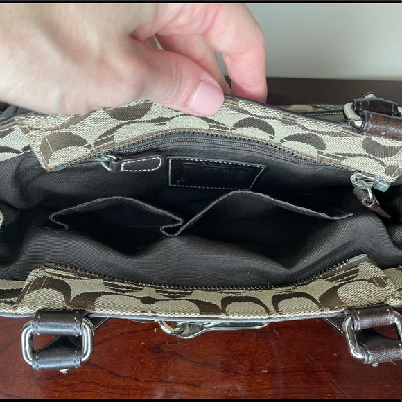 Authentic COACH Signature Demi Khaki Brown ✋🏻👜 - Picture 10 of 11